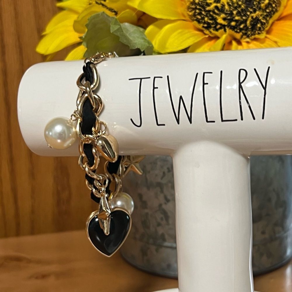 NWT Natasha Elegant Black & Gold Charm Bracelet #J3